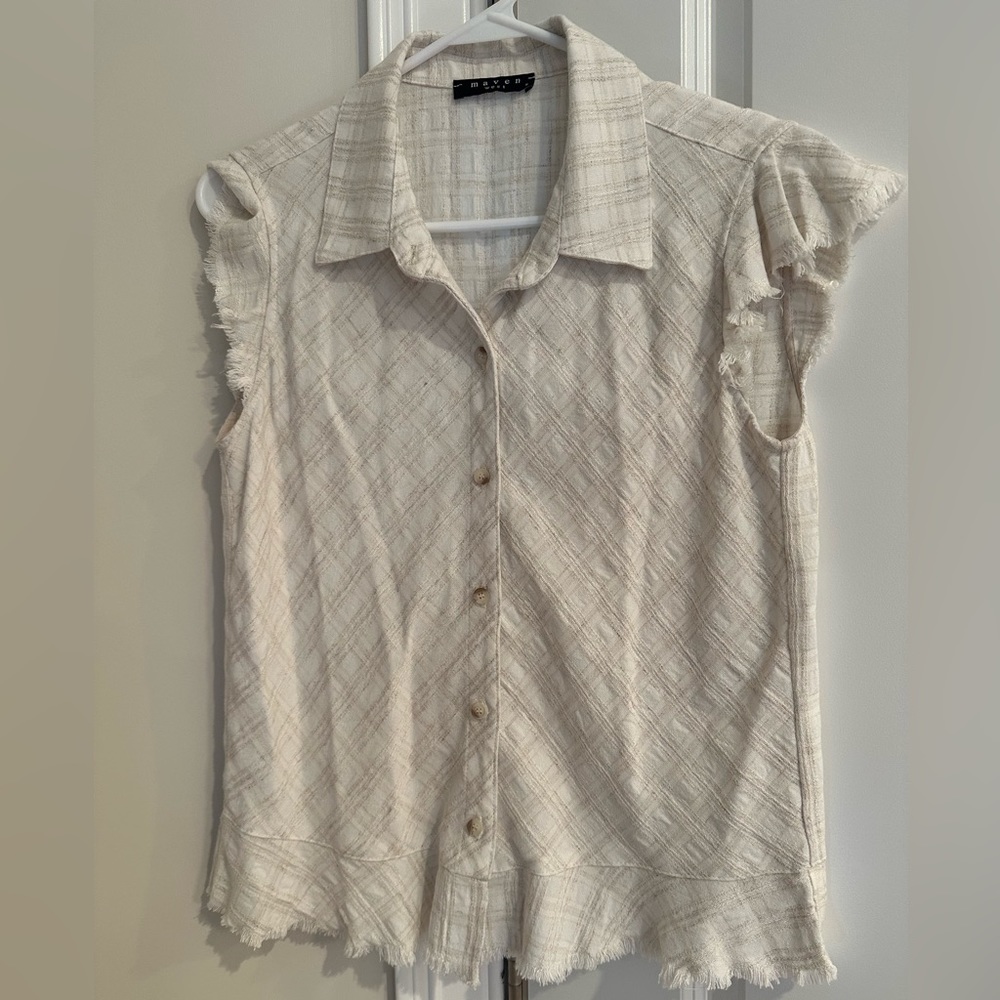 Maven West sleeveless button down top